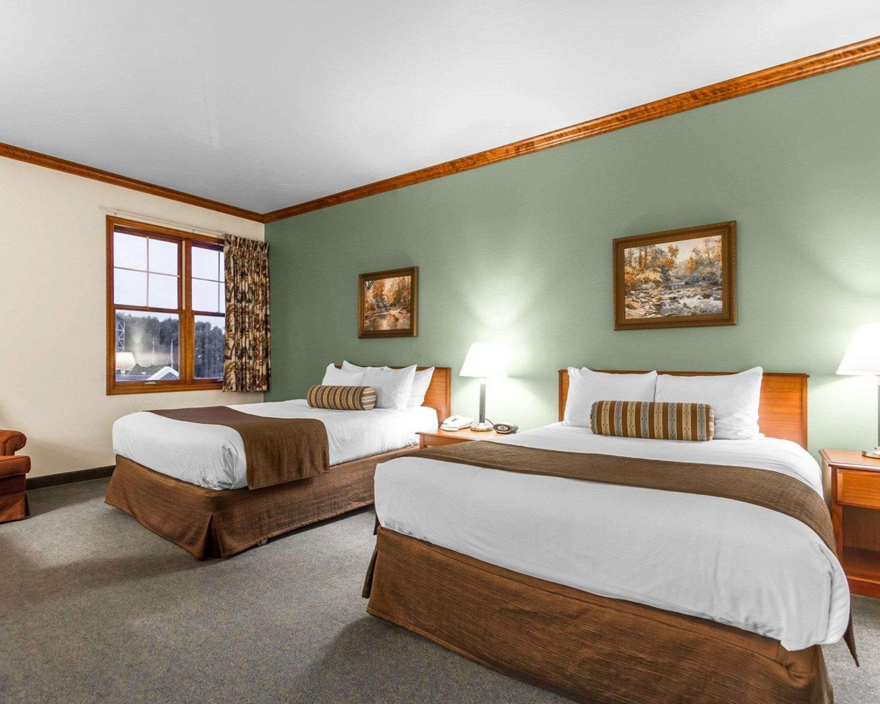 Kress Inn, Ascend Hotel Collection De Pere Eksteriør billede