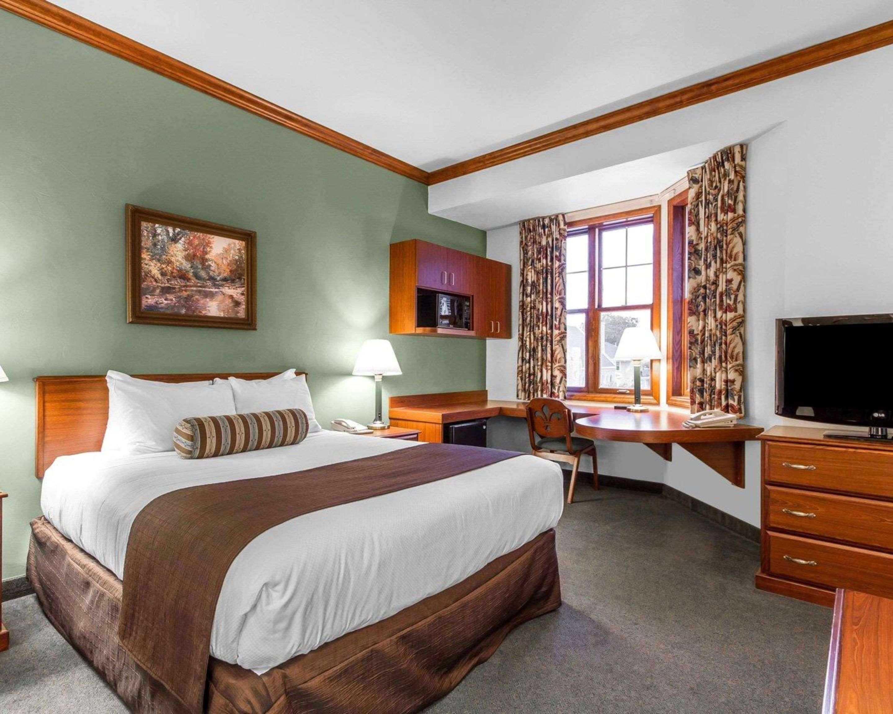 Kress Inn, Ascend Hotel Collection De Pere Eksteriør billede
